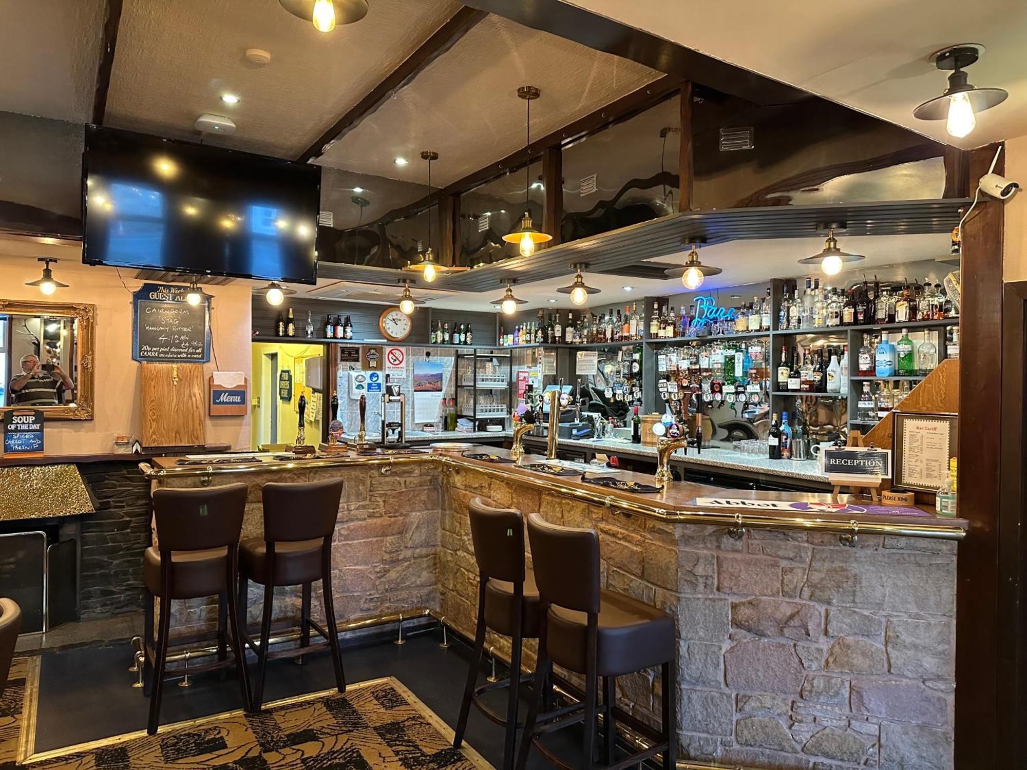 The Glen Hotel Newtonmore Esterno foto