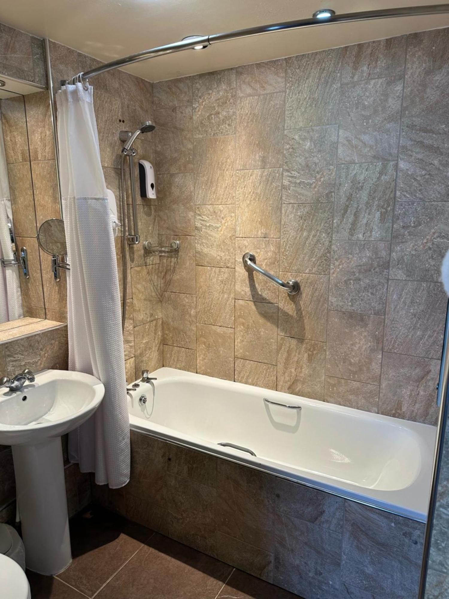 The Glen Hotel Newtonmore Esterno foto